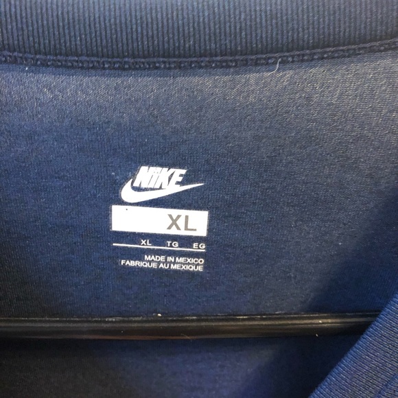 Nike Dri Fit Short Sleeve Tee Shirt Like New - Picture 3 of 3